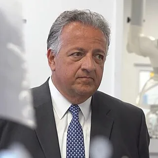 Portrait of Noubar Afeyan